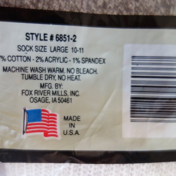 New Sealed Vtg U.S.A. FOX RIVER Red Heel Sock Monkey and Sock Elephant Doll Kit - Picture 4 of 4